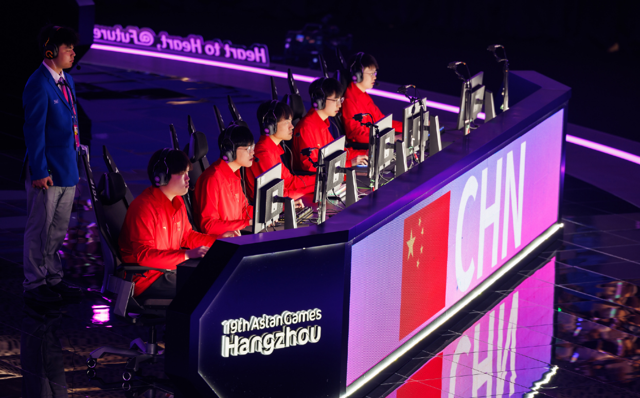 中国队2比1战胜越南队，中国队拿到杭州亚运会英雄联盟项目铜牌