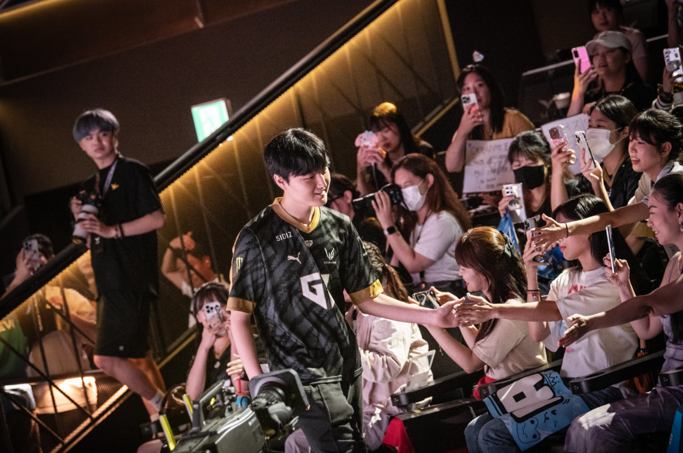 S13最年轻的九位选手，又一位17岁就参加世界赛的下路选手