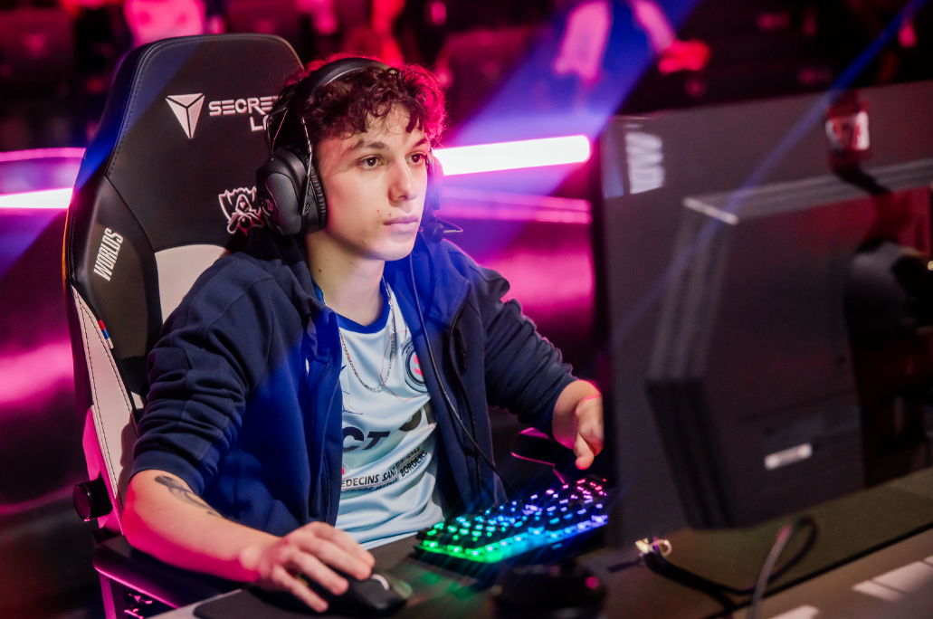 Adam神王盖伦打出四次单杀，BDS3-2战胜PSG晋级正赛