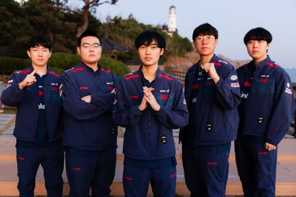 JDG击败KT挺进四强，LPL赛区强势占据S13半决赛席位