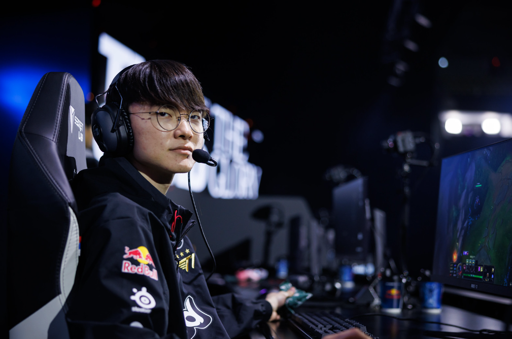 Faker沙皇勇猛开团输出拉满，T13-1力克JDG成功晋级决赛