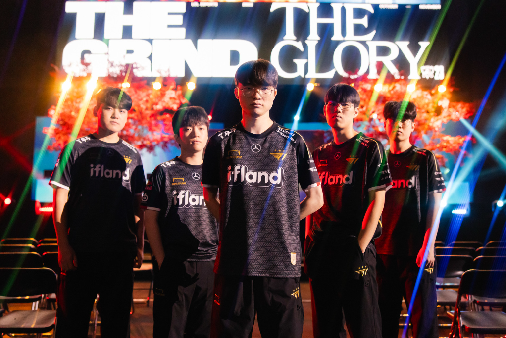 Faker拿到世界赛四冠，T1取得全球总决赛第100场胜利