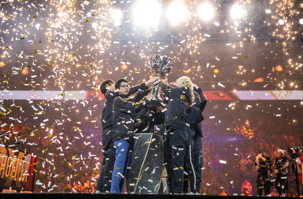 官宣Lwx不再续约！FPX战队S9冠军阵容已全员离队！