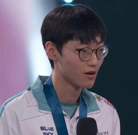 联想拯救者新品发布：AI驱动游戏本革新，深度合作LPL打造电竞巅峰体验