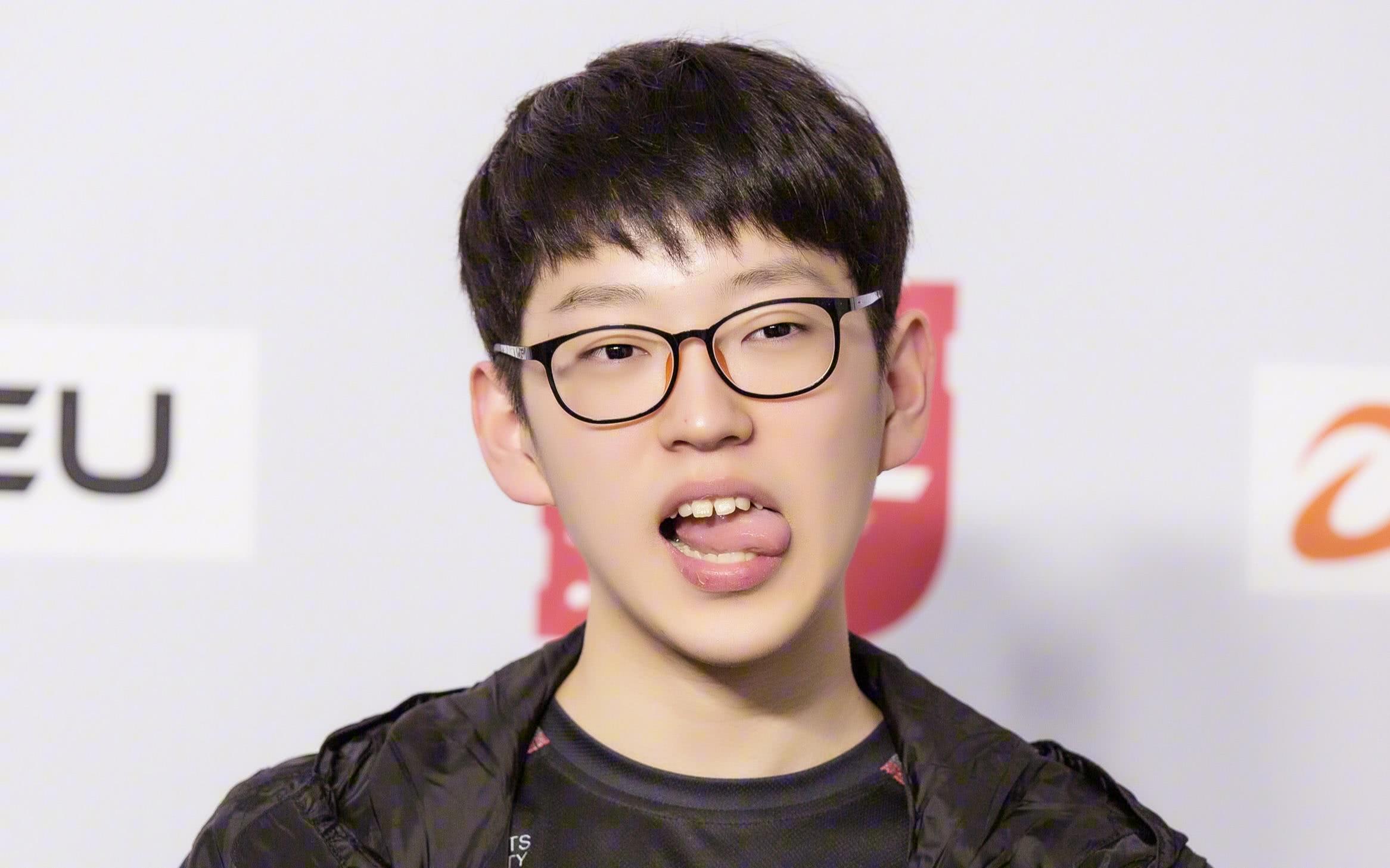 破浪而出！KBG夺得英雄联盟手游WRLA2总冠军