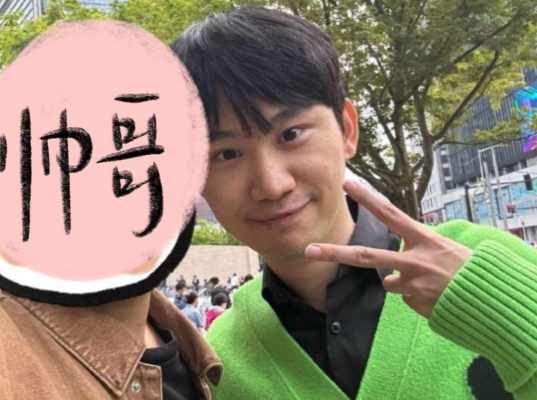 虎娘日报：猩红之月新皮肤原画曝出Rookie坦言自己年纪大了