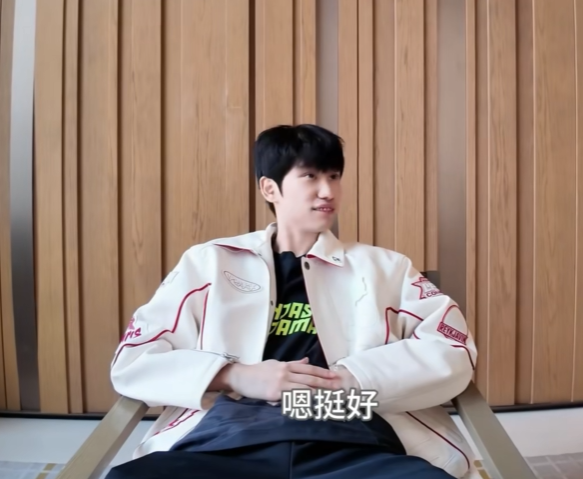 Doinb老婆糖小幽深圳豪宅曝光，15万一平网友太羡慕！