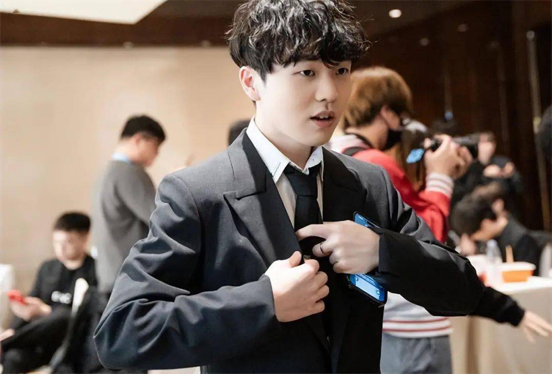 海外用户超2千万，合成类顶流手游《合并童话国》官宣国服