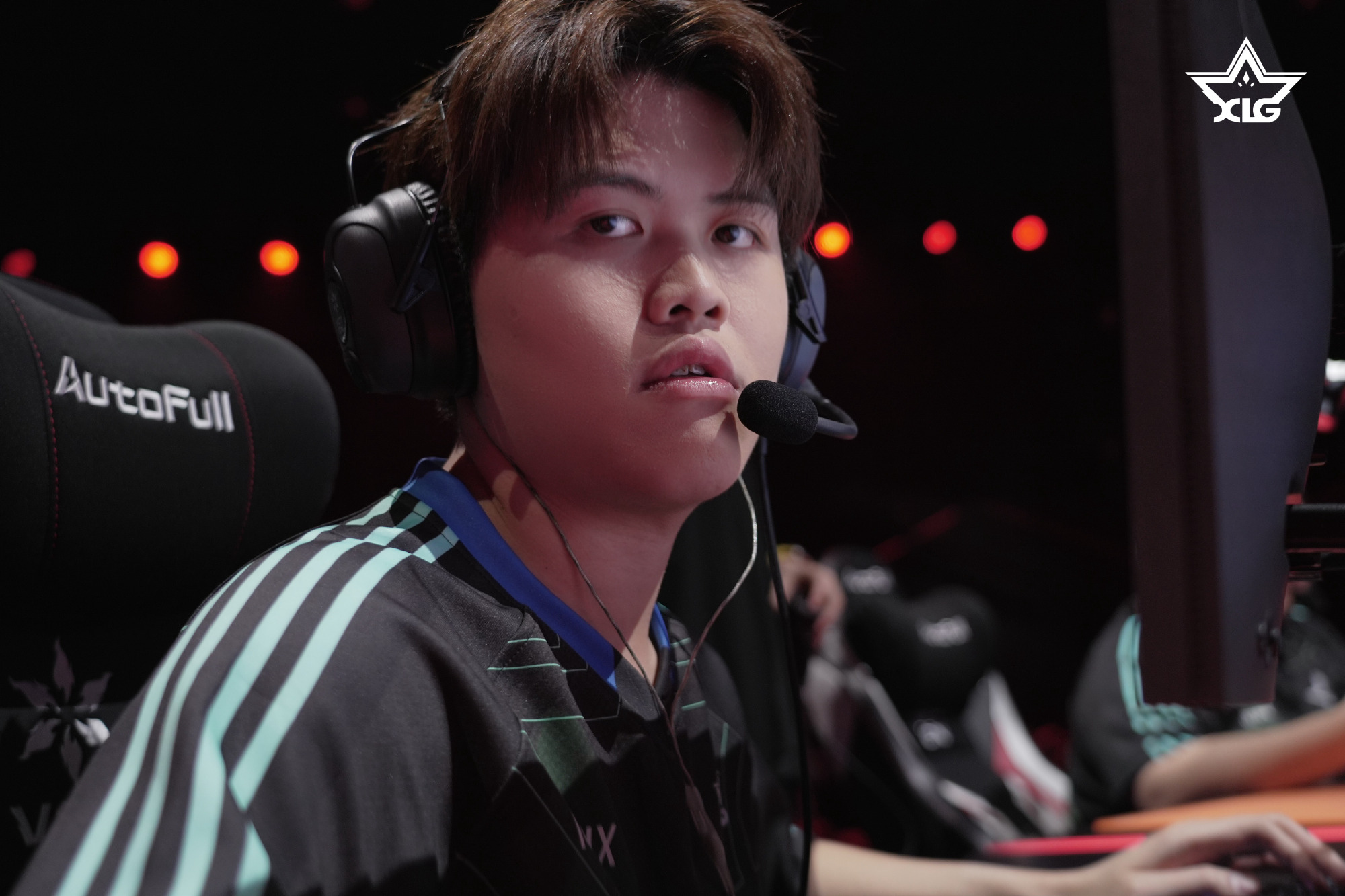 十三连胜势不可挡，XLG2-0击败NOVA挺进下一轮