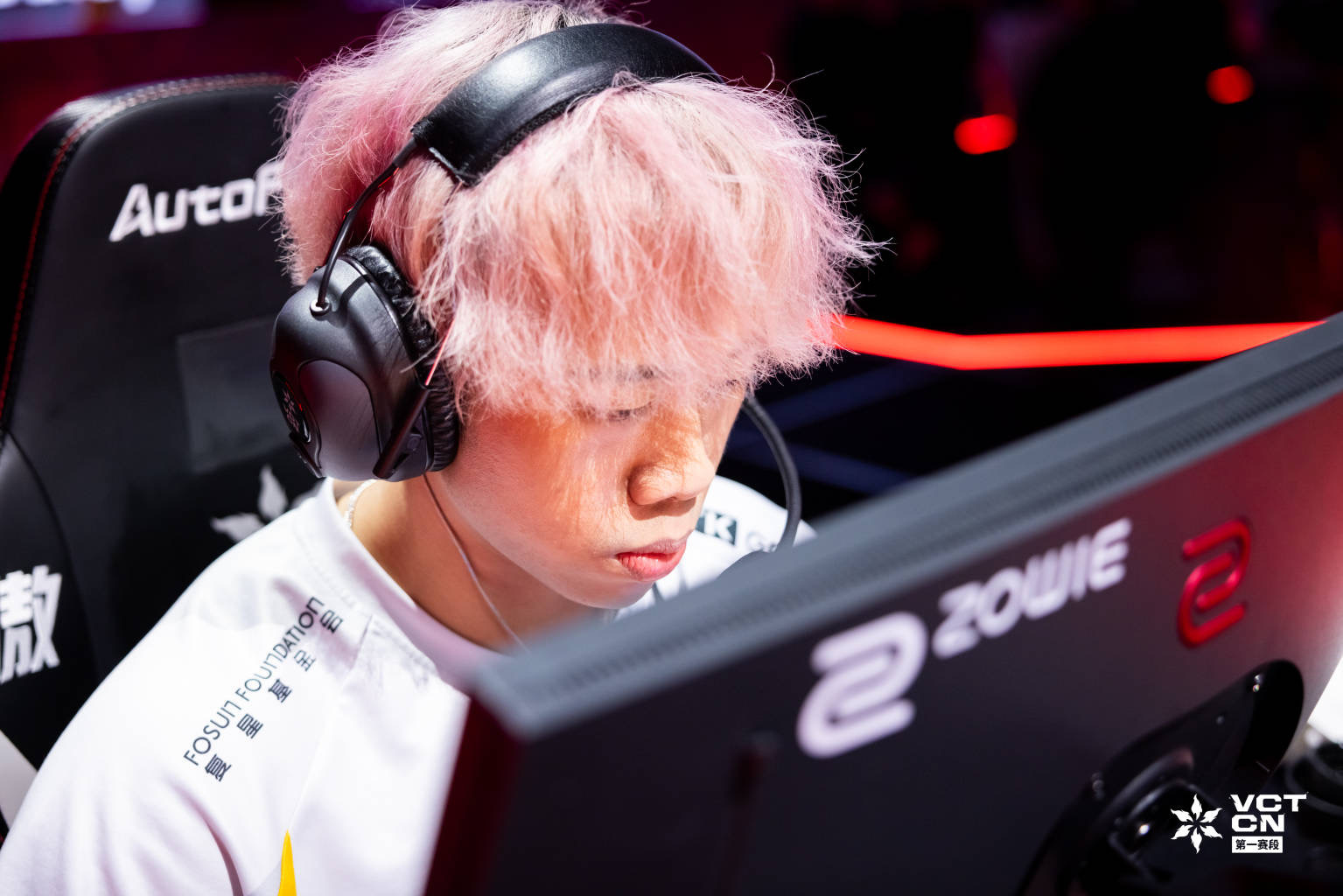 Juicy状态拉满高光不断，WOL2-0击败TEC挺进下一轮