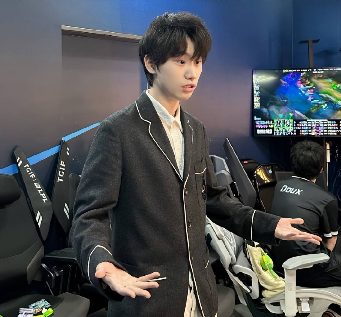 鼠大侠鼠标连点器来袭，游戏、办公、网购全hold住！