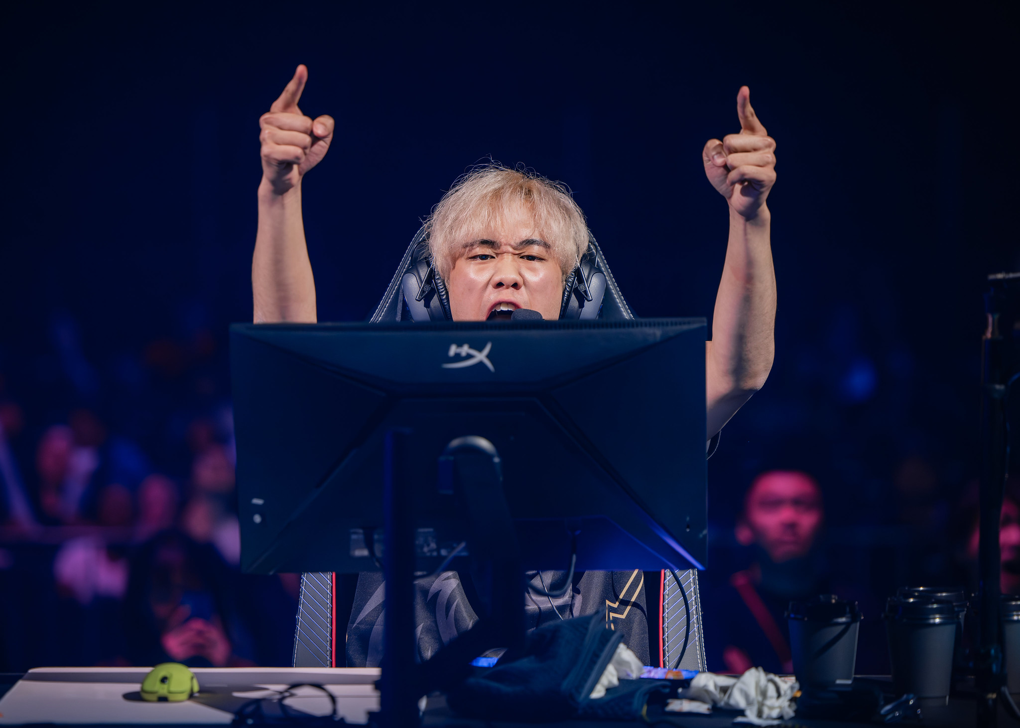 狼群出击豪取九连胜一举赢下，WOL2-0击败RRQ